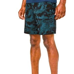 Lululemon Pace Breaker Short 7” Incognito Camo Blue Multi.